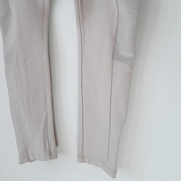 Beige Riding Leggings With Zippers - Picture 4 of 6